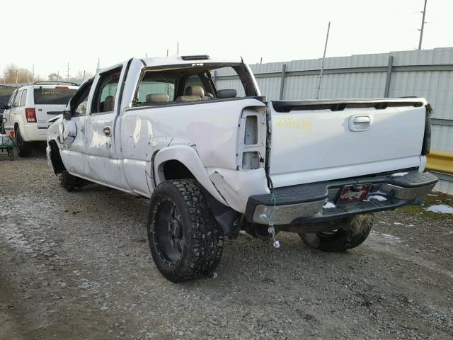 1GCHK23104F171704 - 2004 CHEVROLET SILVERADO WHITE photo 3