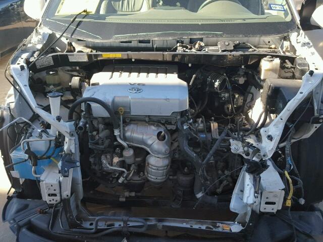 5TDYK4CC9AS319549 - 2010 TOYOTA SIENNA XLE WHITE photo 7