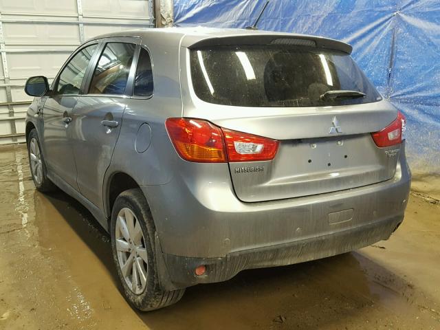 4A4AR4AU9FE021405 - 2015 MITSUBISHI OUTLANDER SILVER photo 3