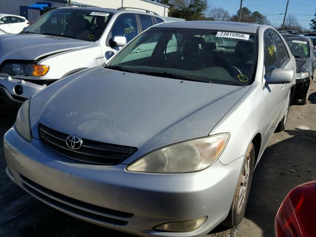 4T1BE32KX3U150328 - 2003 TOYOTA CAMRY LE SILVER photo 2