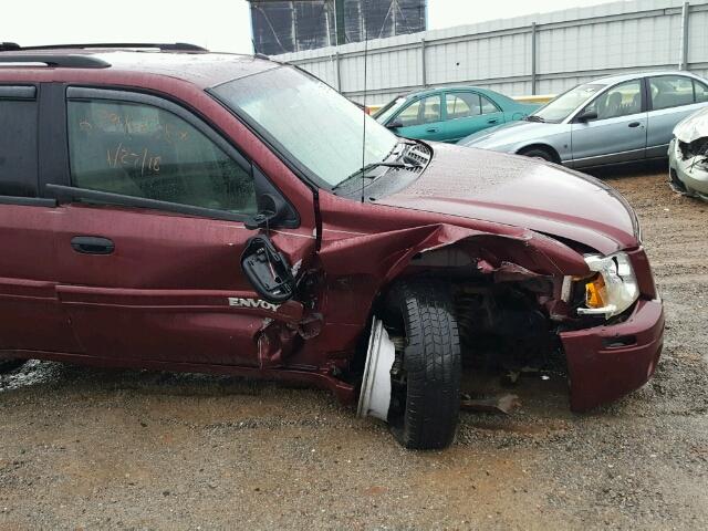 1GKDT13S452137499 - 2005 GMC ENVOY MAROON photo 9