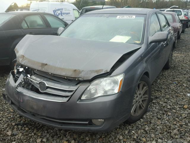 4T1BK36B77U186633 - 2007 TOYOTA AVALON XL GRAY photo 2