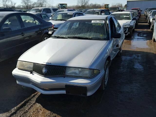 1G4NV5436PC251845 - 1993 BUICK SKYLARK CU SILVER photo 2