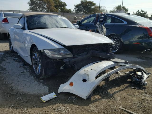 4USBT33545LS56943 - 2005 BMW Z4 2.5 WHITE photo 1