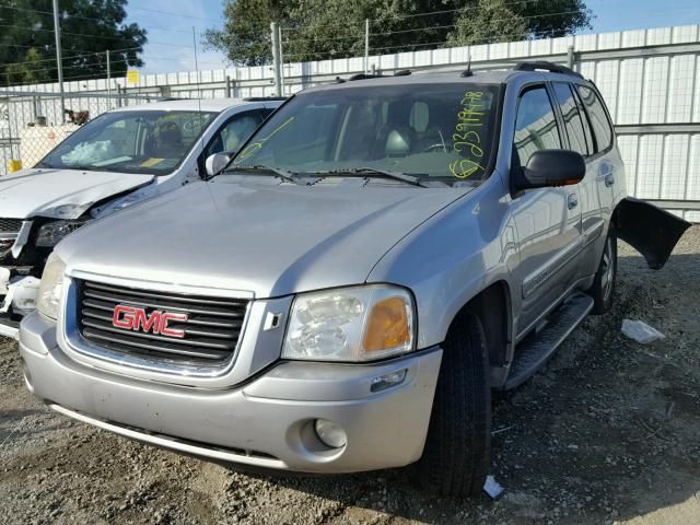 1GKDS13S442263542 - 2004 GMC ENVOY SILVER photo 2