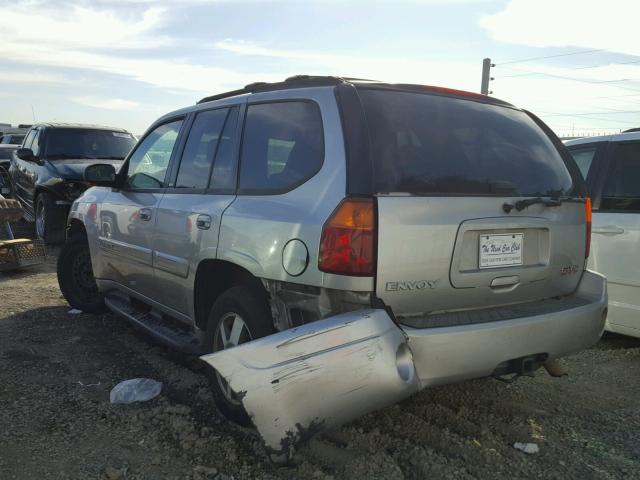 1GKDS13S442263542 - 2004 GMC ENVOY SILVER photo 3