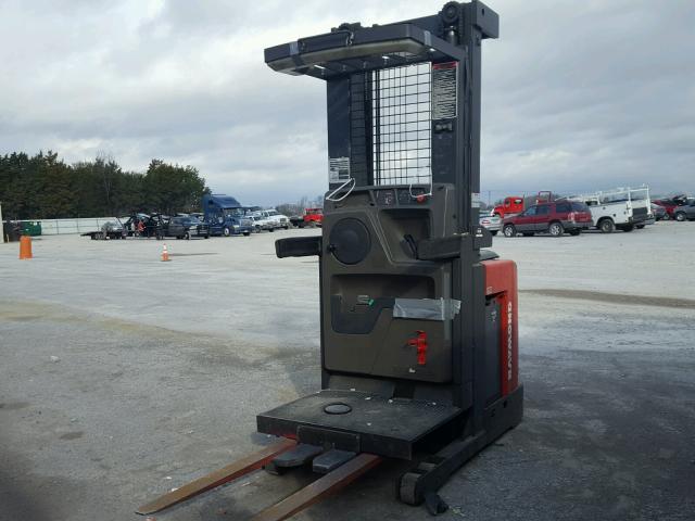 00000000000035973 - 2005 RAYM FORKLIFT RED photo 4