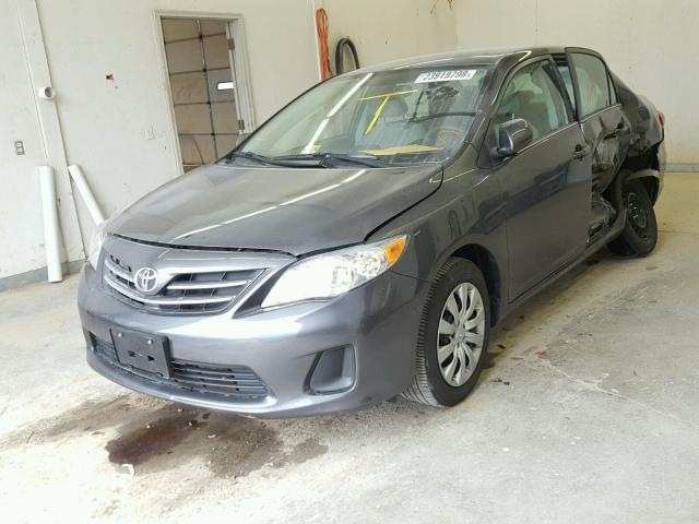 2T1BU4EE1DC123214 - 2013 TOYOTA COROLLA BA GRAY photo 2