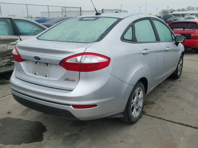 3FADP4BJ7FM136048 - 2015 FORD FIESTA SE SILVER photo 4