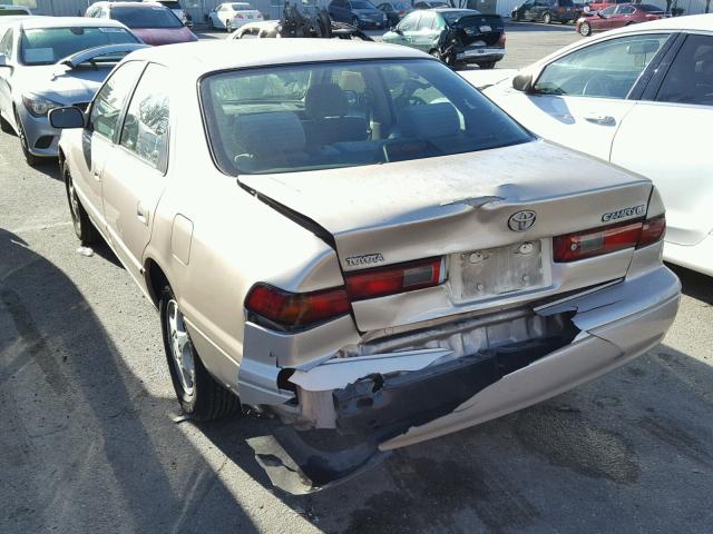 4T1BG22K3XU472643 - 1999 TOYOTA CAMRY CE GOLD photo 3