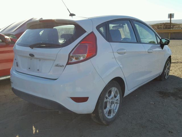 3FADP4EJ2EM212317 - 2014 FORD FIESTA SE WHITE photo 4