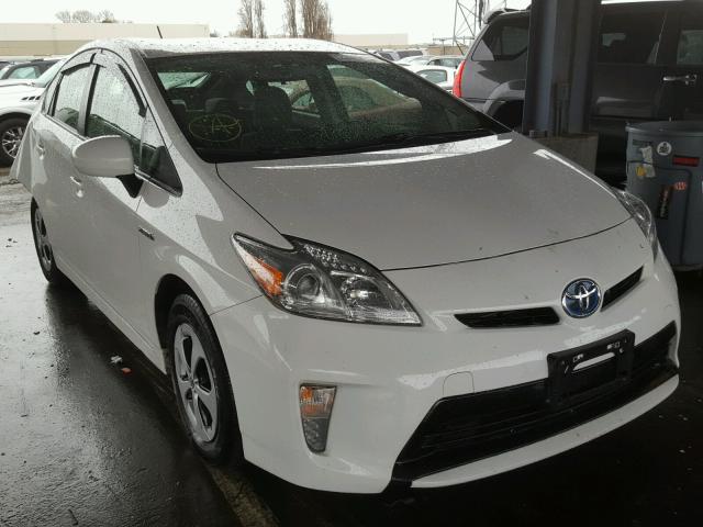 JTDKN3DU1F1965851 - 2015 TOYOTA PRIUS WHITE photo 1