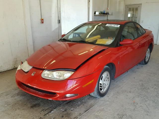 1G8ZY12701Z230239 - 2001 SATURN SC2 RED photo 2