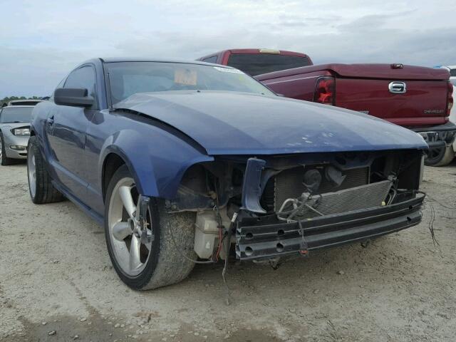 1ZVFT82H675229845 - 2007 FORD MUSTANG GT BLUE photo 1