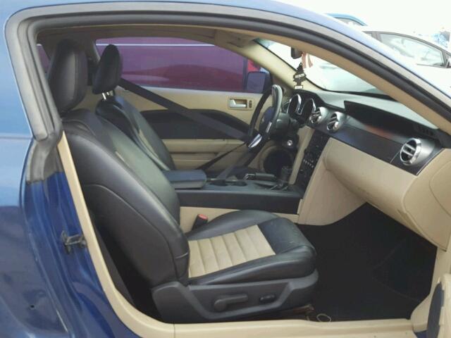 1ZVFT82H675229845 - 2007 FORD MUSTANG GT BLUE photo 5