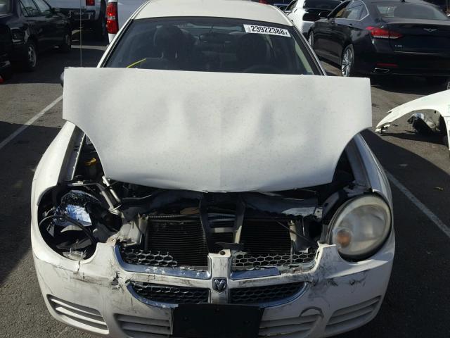 1B3ES56C05D157625 - 2005 DODGE NEON SXT WHITE photo 9