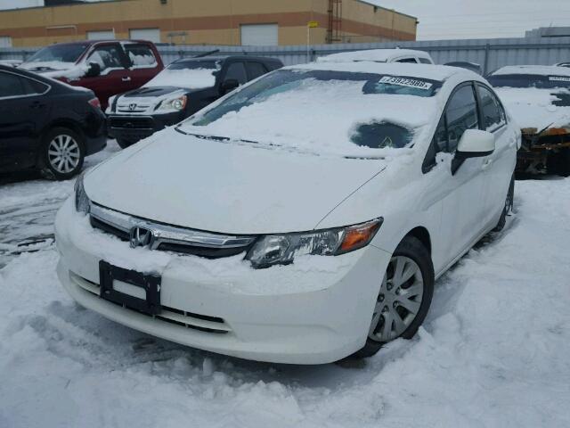 2HGFB2F45CH120744 - 2012 HONDA CIVIC LX WHITE photo 2