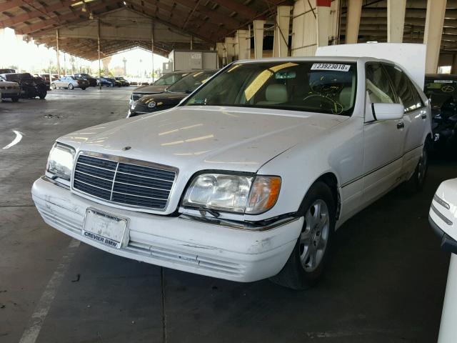 WDBGA43GXVA352465 - 1997 MERCEDES-BENZ S 420 WHITE photo 2