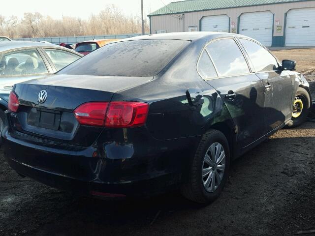 3VW2K7AJ0DM384350 - 2013 VOLKSWAGEN JETTA BASE შავი ფოტო 4