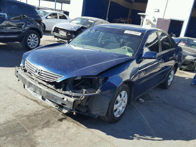 4T1BE32KX5U016602 - 2005 TOYOTA CAMRY LE BLUE photo 2