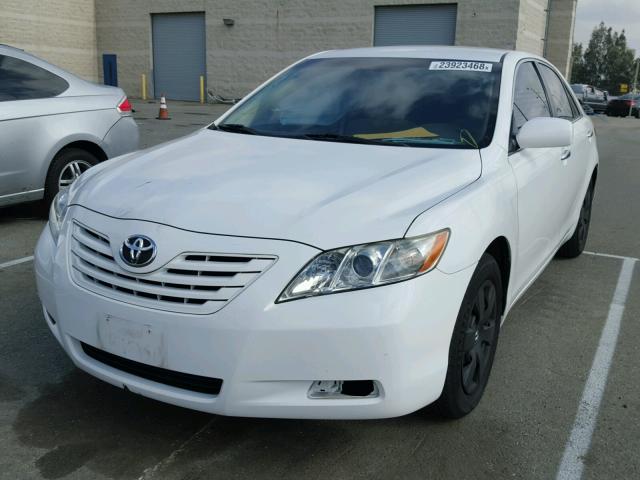 4T4BE46K79R096324 - 2009 TOYOTA CAMRY BASE WHITE photo 2