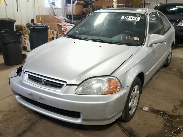 1HGEJ8241WL018209 - 1998 HONDA CIVIC EX SILVER photo 2