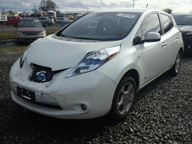 JN1AZ0CP3CT022180 - 2012 NISSAN LEAF SV CREAM photo 2