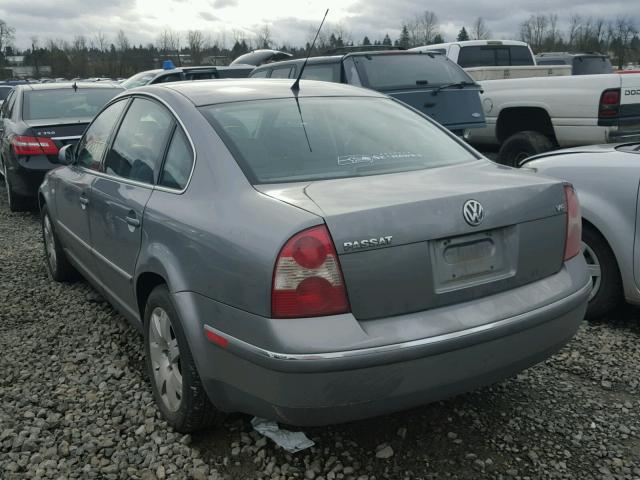 WVWRH63BX2P369443 - 2002 VOLKSWAGEN PASSAT GLX GRAY photo 3