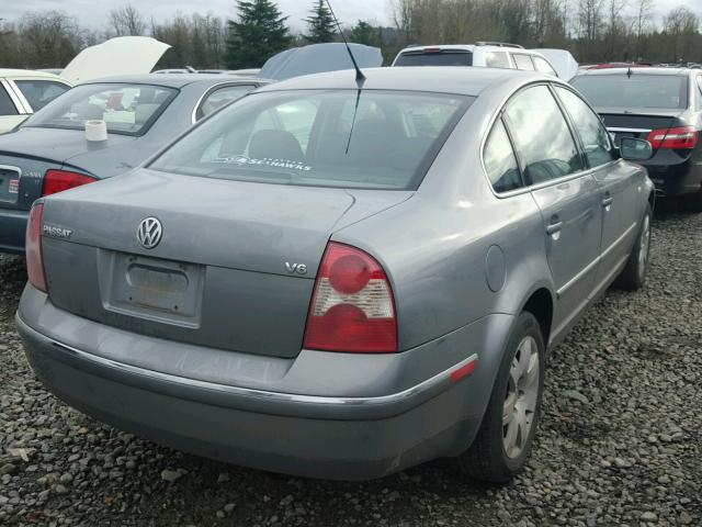 WVWRH63BX2P369443 - 2002 VOLKSWAGEN PASSAT GLX GRAY photo 4