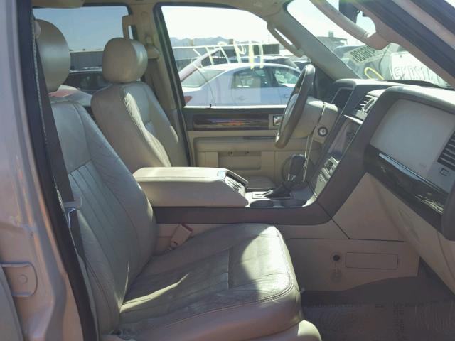 5LMFU27R94LJ42262 - 2004 LINCOLN NAVIGATOR BEIGE photo 5