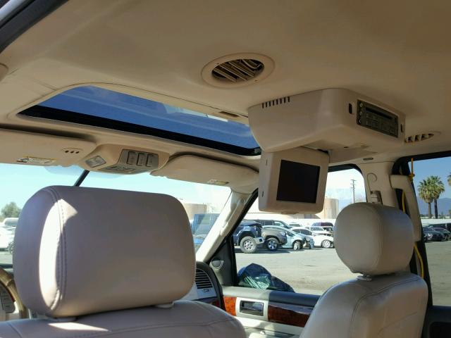 5LMFU27R94LJ42262 - 2004 LINCOLN NAVIGATOR ბეჟი ფოტო 9