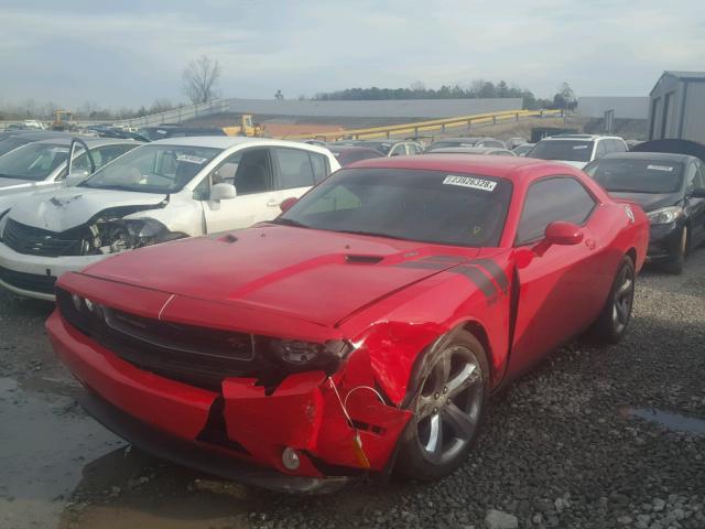 2C3CDYBT9DH729238 - 2013 DODGE CHALLENGER RED photo 2