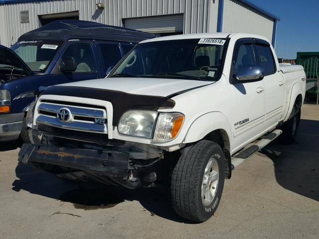 5TBET34126S554480 - 2006 TOYOTA TUNDRA DOU WHITE photo 2