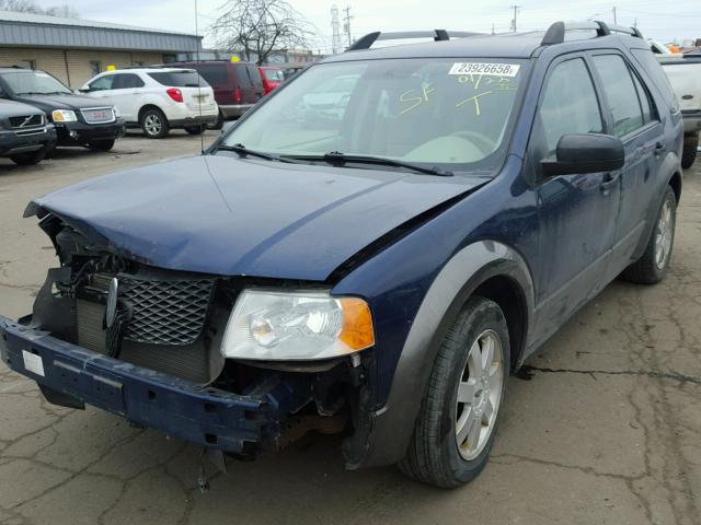 1FMDK04125GA67479 - 2005 FORD FREESTYLE BLUE photo 2