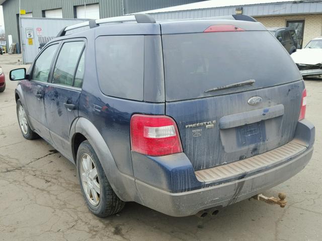 1FMDK04125GA67479 - 2005 FORD FREESTYLE BLUE photo 3