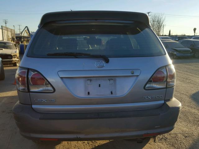 JTJGF10U610115111 - 2001 LEXUS RX 300 BLUE photo 9