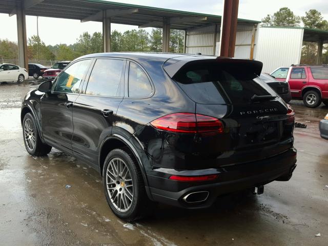 WP1AA2A22HKA82244 - 2017 PORSCHE CAYENNE BLACK photo 3