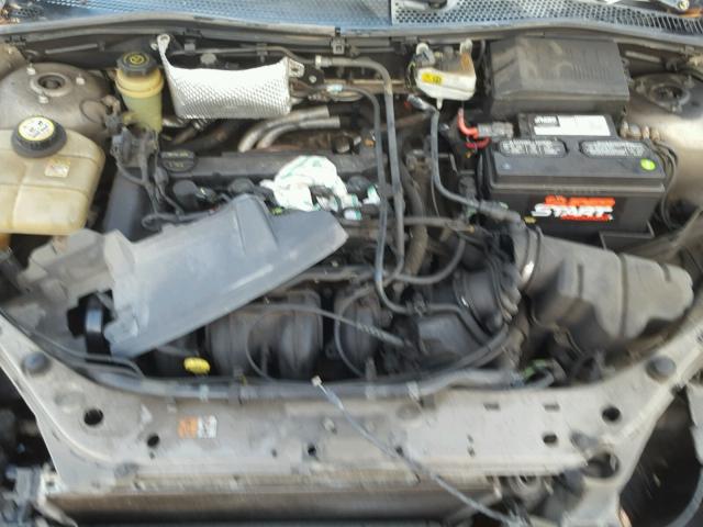 1FAFP34N45W311244 - 2005 FORD FOCUS ZX4 GOLD photo 7