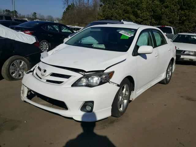 2T1BU4EE4BC656333 - 2011 TOYOTA COROLLA BA WHITE photo 2