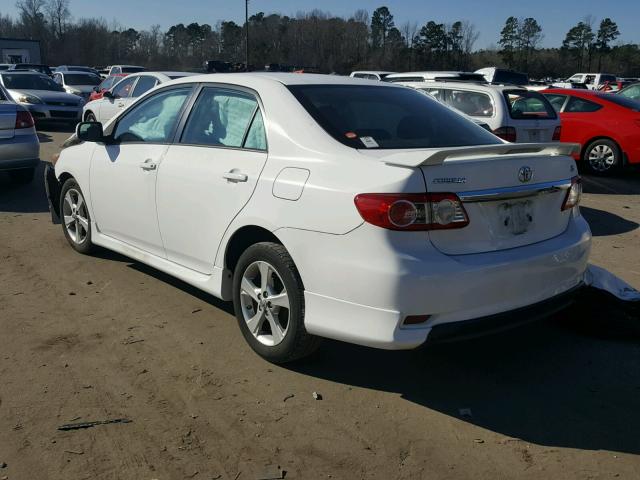 2T1BU4EE4BC656333 - 2011 TOYOTA COROLLA BA WHITE photo 3