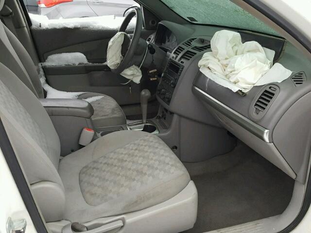 1G1ZT54834F153950 - 2004 CHEVROLET MALIBU LS WHITE photo 5