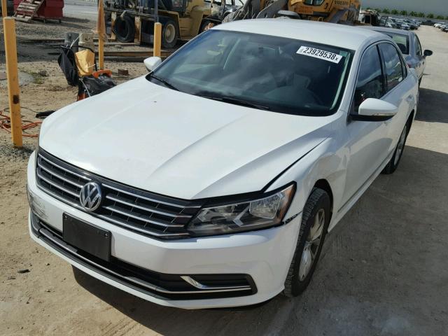 1VWAT7A34GC052198 - 2016 VOLKSWAGEN PASSAT S თეთრი ფოტო 2