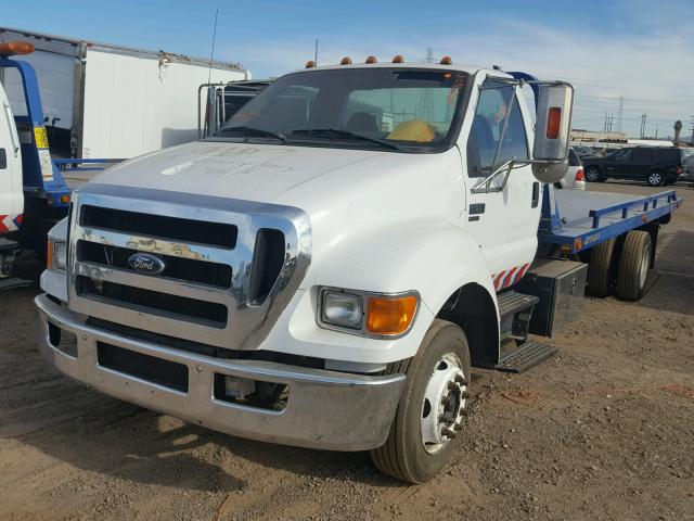 3FRWF65F76V329970 - 2006 FORD F650 SUPER WHITE photo 2