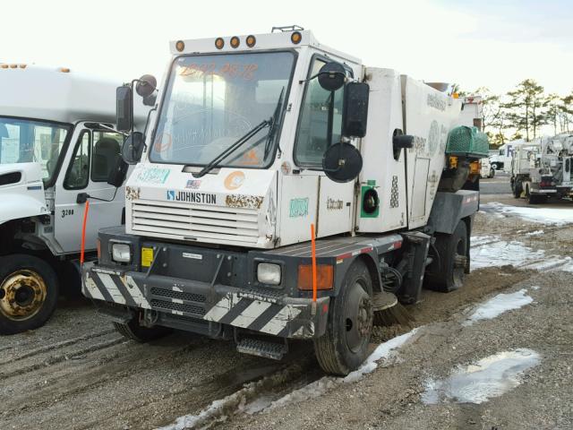 2A9AM4HFXAB181038 - 2009 JOHN SWEEPER WHITE photo 2