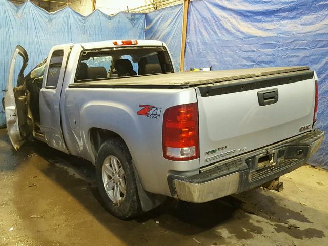 1GTR2VE30BZ126410 - 2011 GMC SIERRA K15 SILVER photo 3