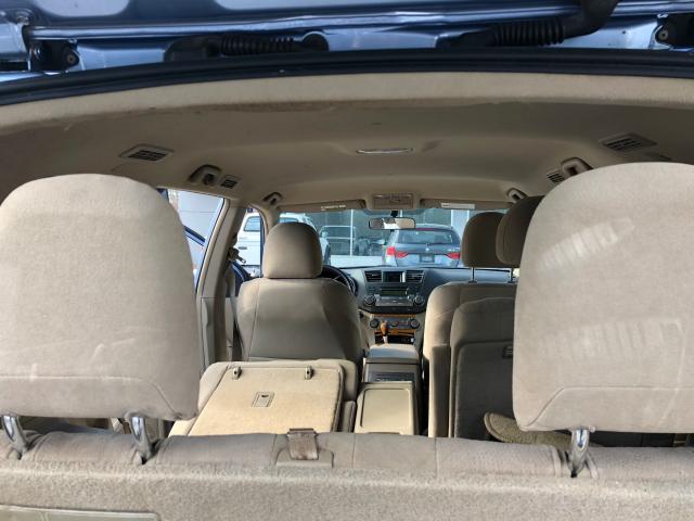 JTEEW41A282018689 - 2008 TOYOTA HIGHLANDER BLUE photo 8