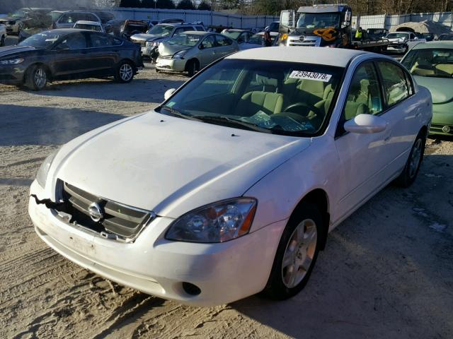 1N4AL11D73C345473 - 2003 NISSAN ALTIMA BAS GOLD photo 2