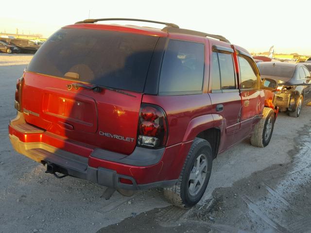 1GNDT13S032323816 - 2003 CHEVROLET TRAILBLAZE MAROON photo 4