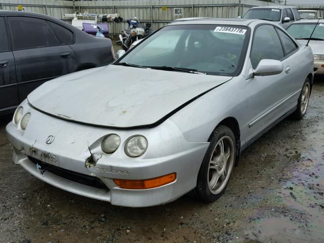 JH4DC4453YS008078 - 2000 ACURA INTEGRA LS WHITE photo 2
