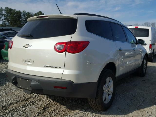 1GNKRGED6CJ333926 - 2012 CHEVROLET TRAVERSE L WHITE photo 4